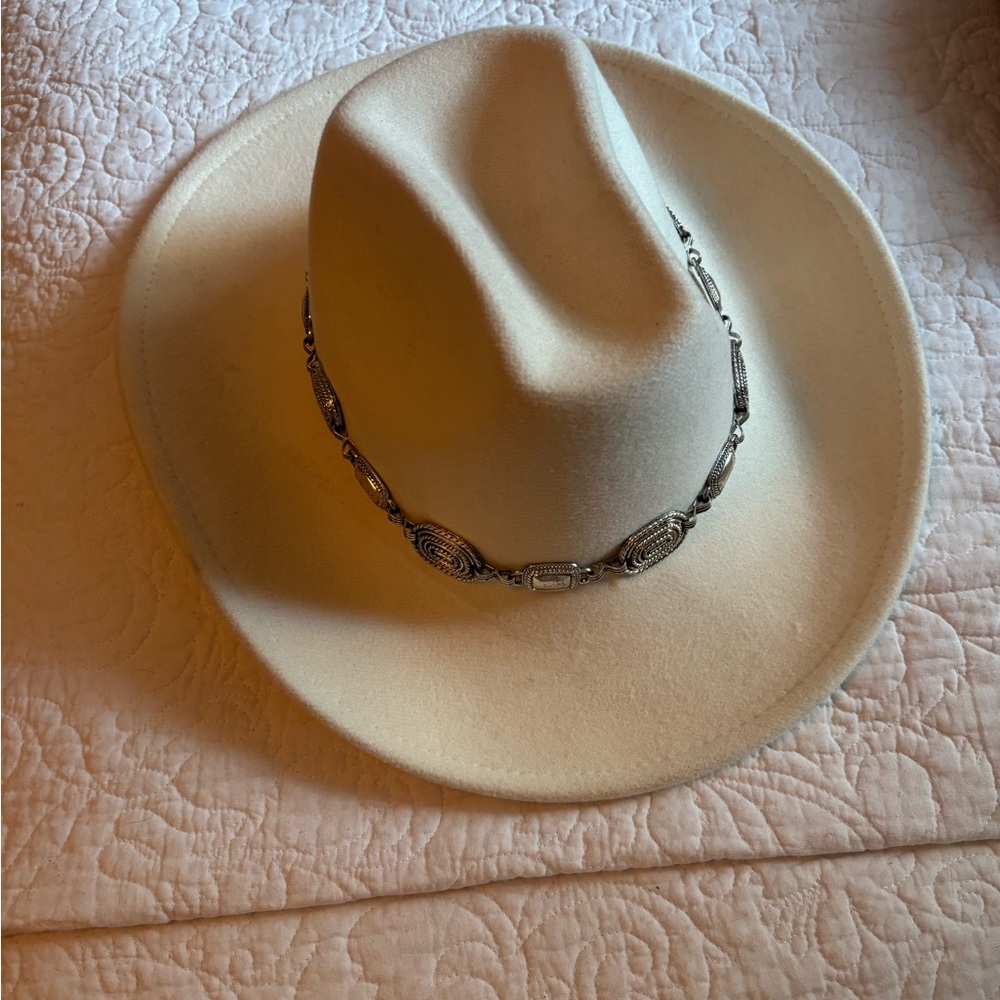 Garage Cream Women's Hat with Chain Band